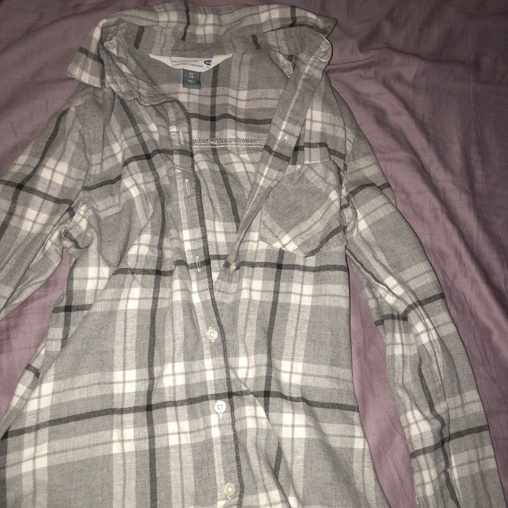 Old Navy Gray and White Flannel